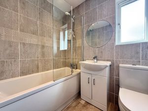 Photo 19- click for photo gallery